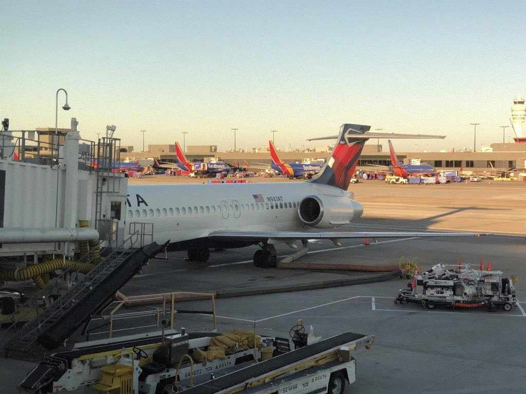 Photo of aircraft N947AT operated by Delta Air Lines