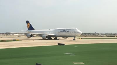 Image of aircraft registration D-ABYC - A 747-830 operated by Lufthansa