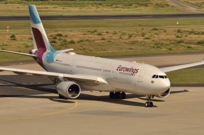 Image of aircraft registration D-AXGE - A A330-202 operated by Eurowings