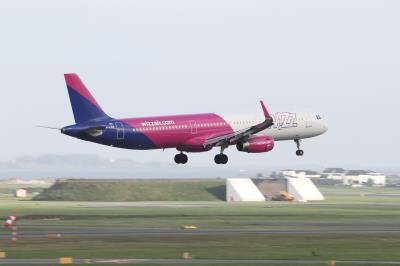 Photo of aircraft HA-LXF operated by Wizz Air