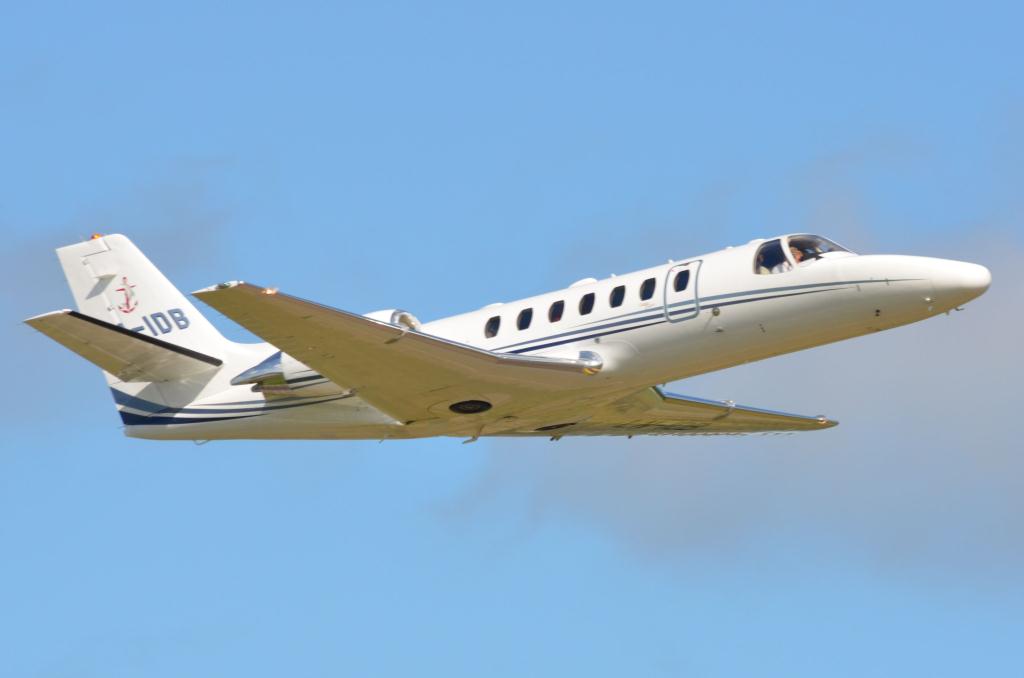 Photo of aircraft LN-IDB operated by Hesnes Air A-S