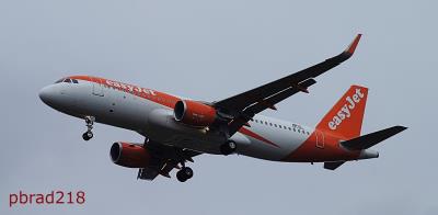 Photo of aircraft OE-IZG operated by easyJet Europe