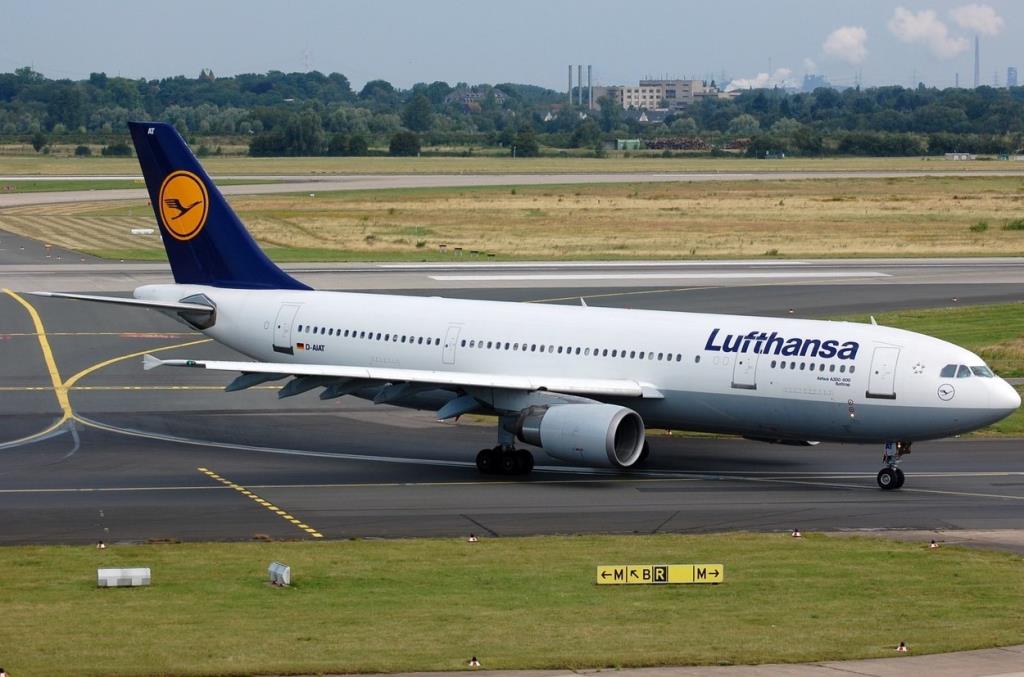 Photo of aircraft D-AIAT operated by Lufthansa
