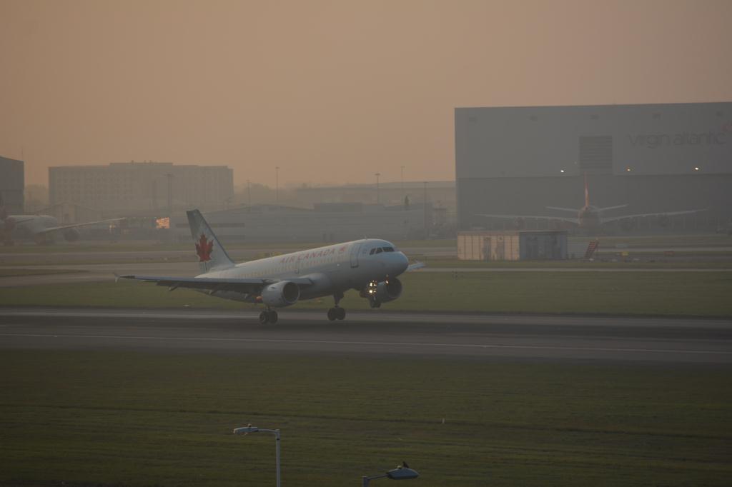 Photo of aircraft C-GITP operated by Air Canada