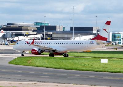 Photo of aircraft OE-LWI operated by Austrian Airlines