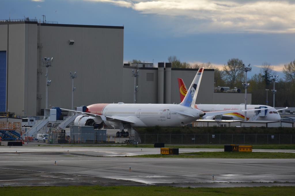 Photo of aircraft G-CKWU operated by Norwegian Air UK
