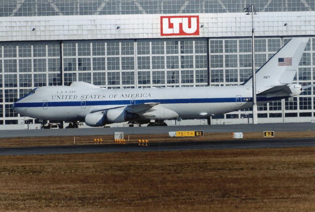 Photo of aircraft 73-1677 operated by United States Air Force