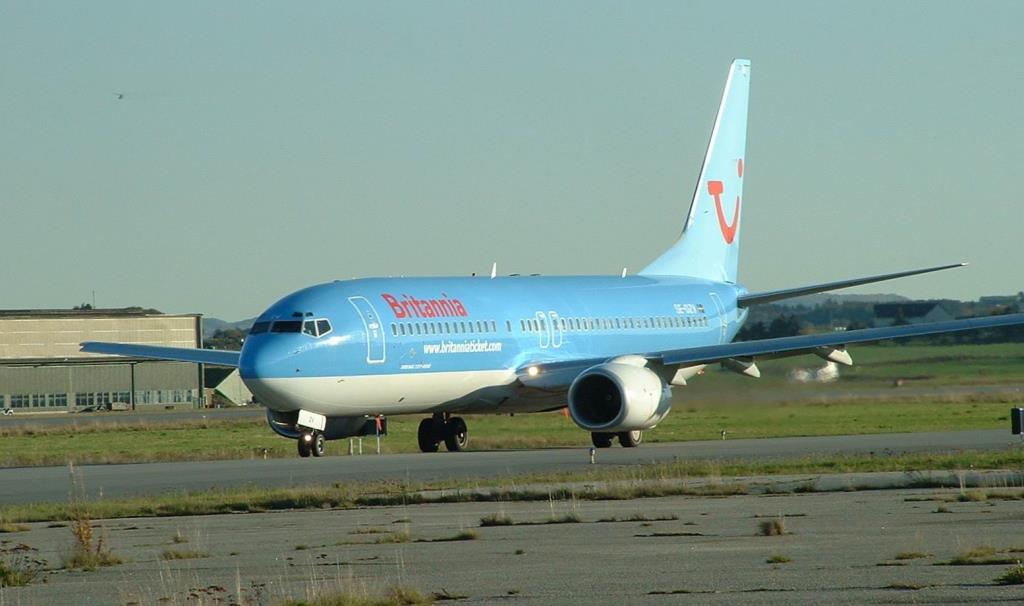 Photo of aircraft SE-DZV operated by Britannia Airways AB