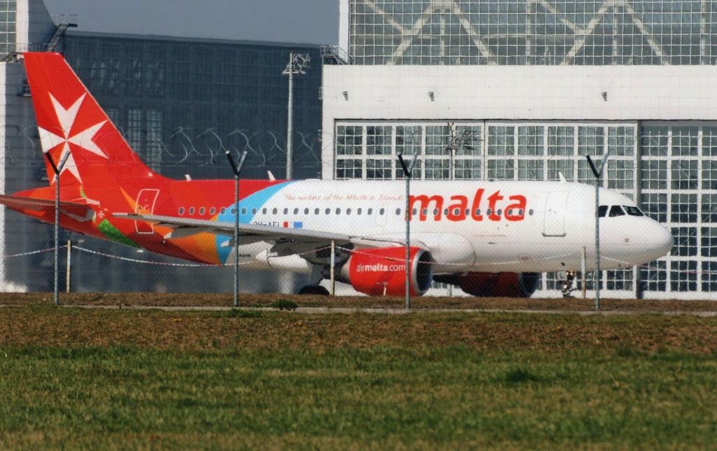 Photo of aircraft 9H-AEL operated by Air Malta