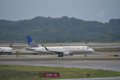 Photo of aircraft N744YX operated by United Express