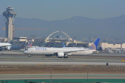 Image of aircraft registration N16008 - A 787-10 Dreamliner operated by United Airlines