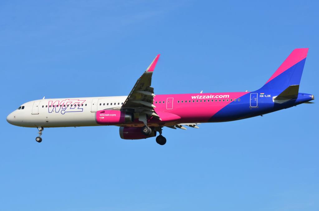 Photo of aircraft HA-LXK operated by Wizz Air