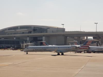Photo of aircraft N950LR operated by Mesa Airlines