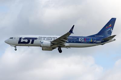 Photo of aircraft SP-LVH operated by LOT - Polish Airlines