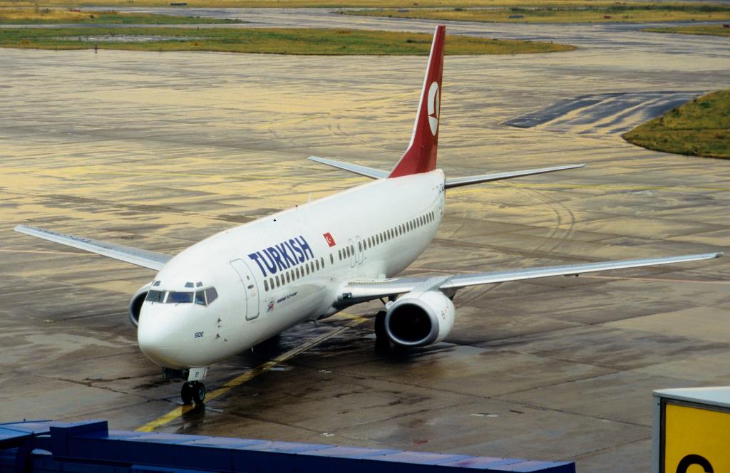 Photo of aircraft TC-JEY operated by Turkish Airlines