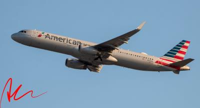 Photo of aircraft N125AA operated by American Airlines