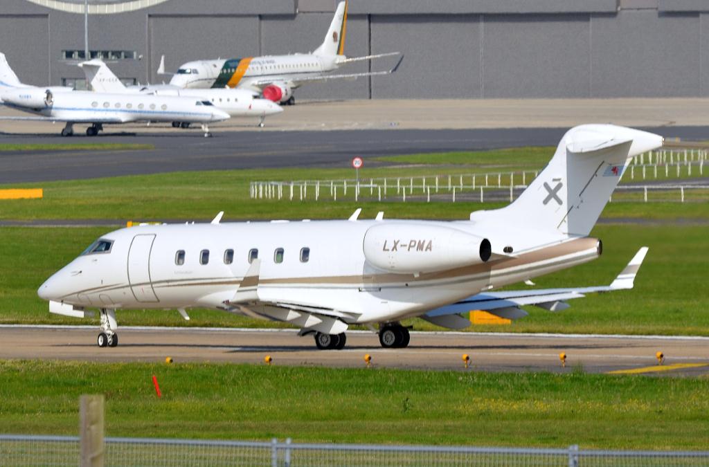 Photo of aircraft LX-PMA operated by Premiair SA