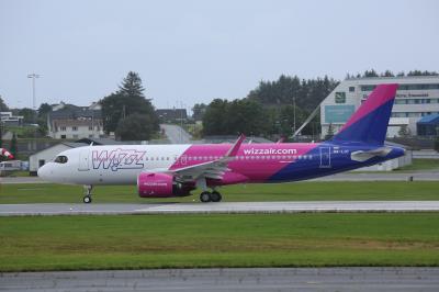 Photo of aircraft HA-LJC operated by Wizz Air