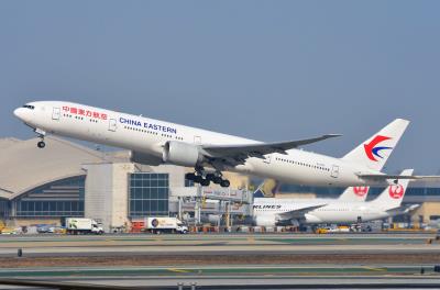 Image of aircraft registration B-2020 - A 777-39P(ER) operated by China Eastern Airlines