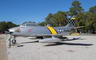 Photo of aircraft 	52-5513 (51-2831 51-2910) operated by United States Air Force Armament Museum