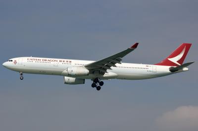 Photo of aircraft B-HYG operated by Cathay Dragon