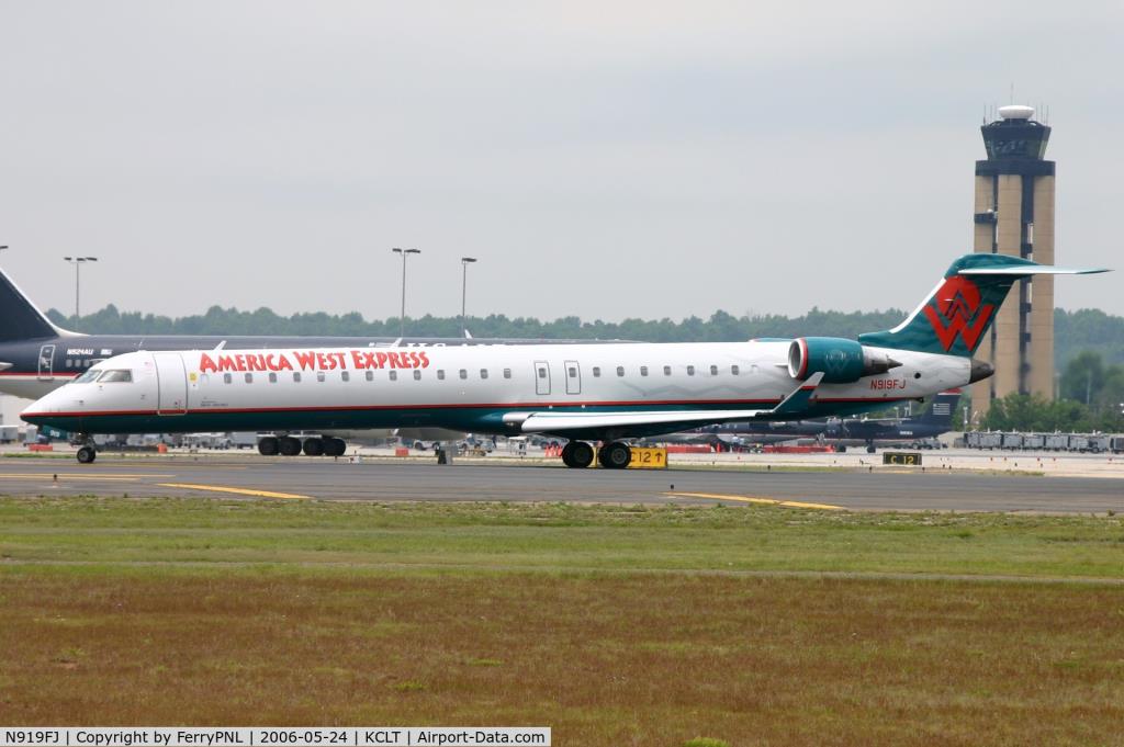 Photo of aircraft N919FJ operated by Mesa Airlines