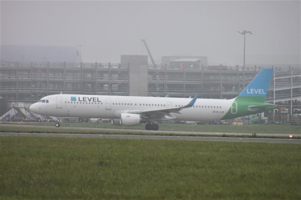 Photo of aircraft OE-LCR operated by LEVEL