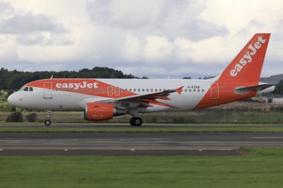 Photo of aircraft G-EZGG operated by easyJet