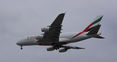 Photo of aircraft A6-EEL operated by Emirates