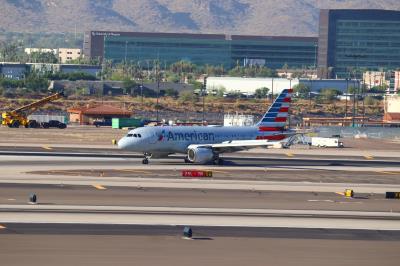 Photo of aircraft N723UW operated by American Airlines
