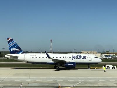 Photo of aircraft N821JB operated by JetBlue Airways