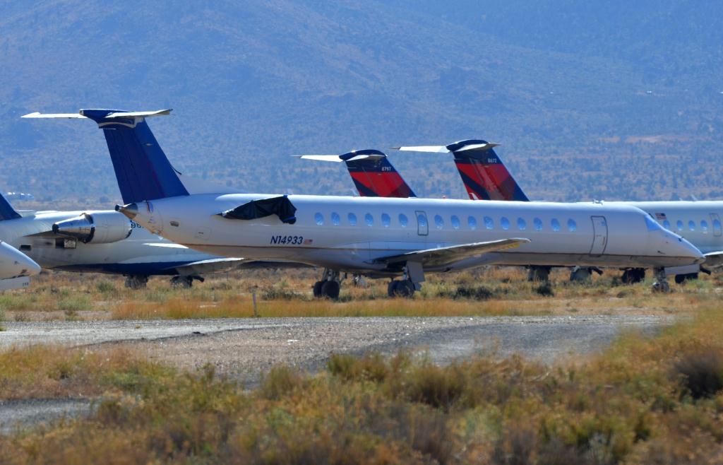 Photo of aircraft N14933 operated by ExpressJet Airlines