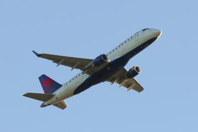 Photo of aircraft N216JQ operated by Delta Connection