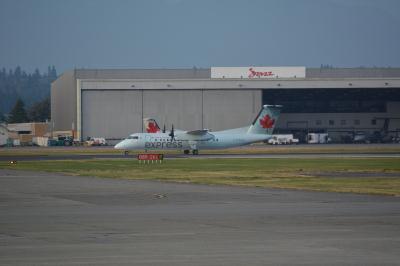 Image of aircraft registration C-GTAQ - A DHC-8-301 operated by Air Canada Express