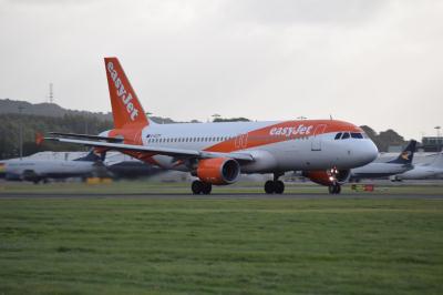 Image of aircraft registration G-EZTF - A A320-214 operated by Easyjet
