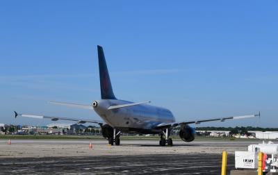 Photo of aircraft C-FKPT operated by Air Canada