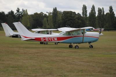 Image of aircraft registration G-BYEM - A Cessna 182-Skylane RG operated by Bickertons Aerodromes Ltd