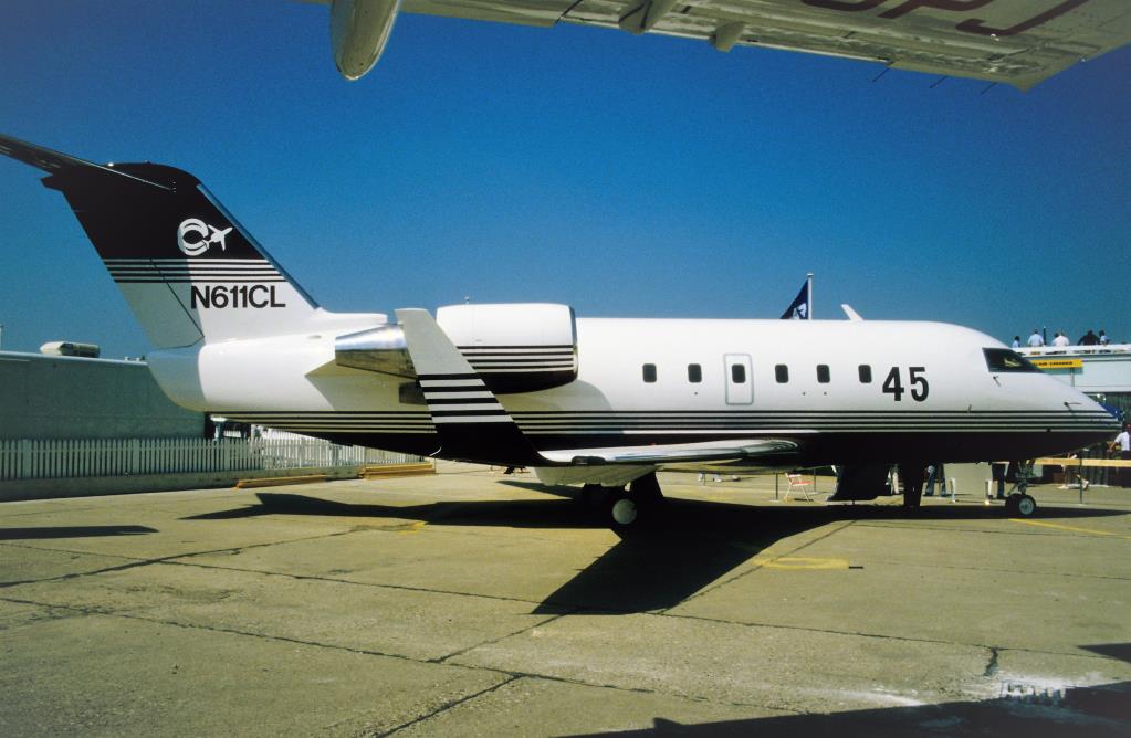 Photo of aircraft N611CL operated by Canadair Challenger Inc
