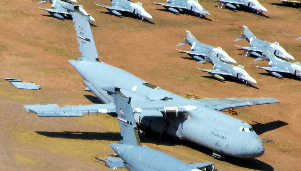 Photo of aircraft 66-8305 operated by United States Air Force