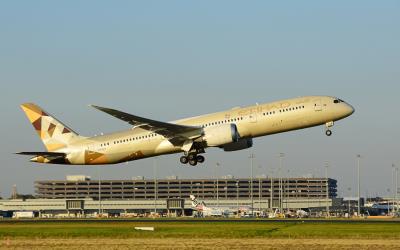 Photo of aircraft A6-BLM operated by Etihad Airways
