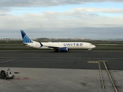 Photo of aircraft N37521 operated by United Airlines