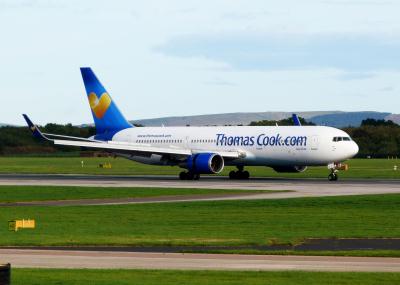 Photo of aircraft G-TCCB operated by Thomas Cook Airlines