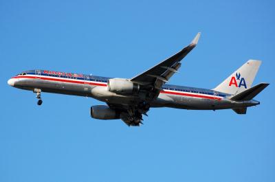 Photo of aircraft N186AN operated by American Airlines