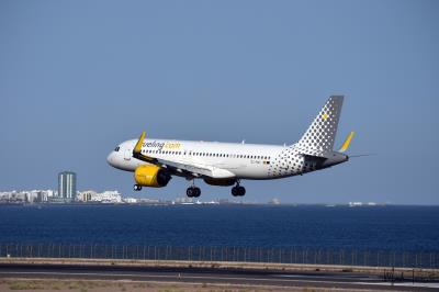 Photo of aircraft EC-NAV operated by Vueling