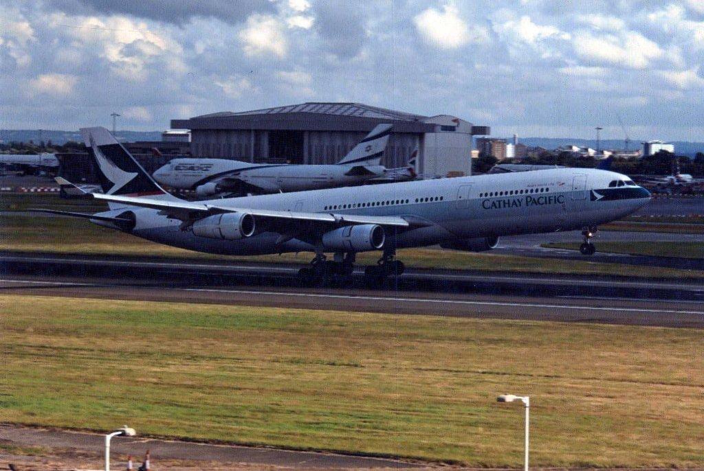 Photo of aircraft B-HXO operated by Cathay Pacific Airways