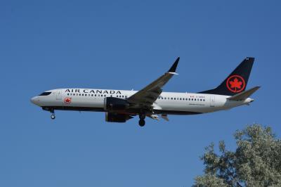 Photo of aircraft C-GEKZ operated by Air Canada