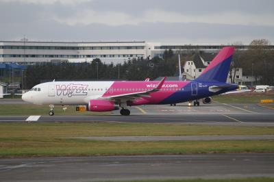 Photo of aircraft HA-LYT operated by Wizz Air
