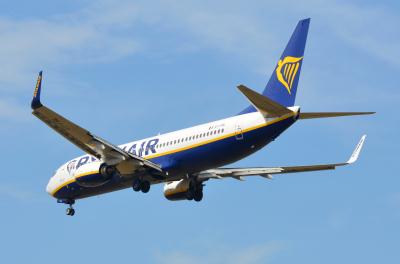 Photo of aircraft EI-FRL operated by Ryanair