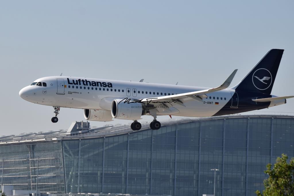 Photo of aircraft D-AINT operated by Lufthansa