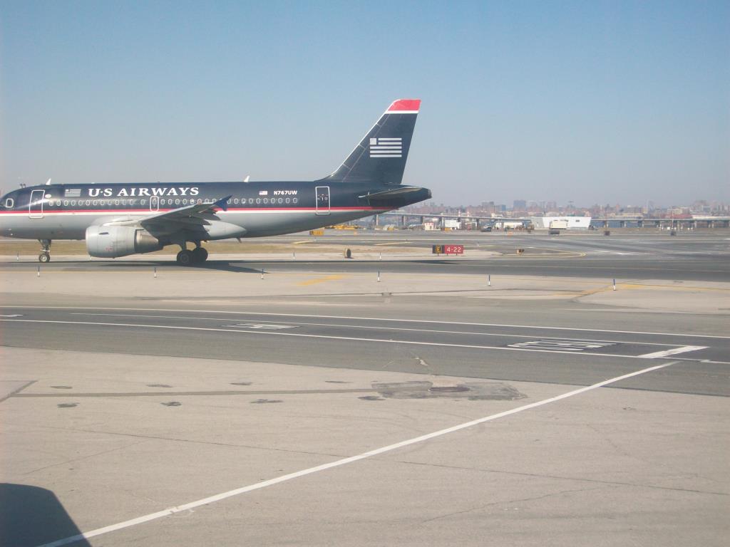 Photo of aircraft N767UW operated by US Airways